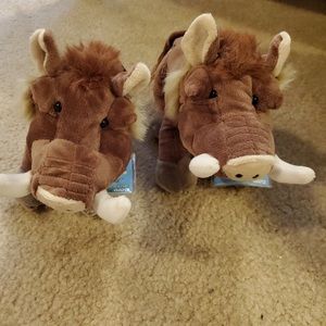 2 new Webkinz wart hog with tags